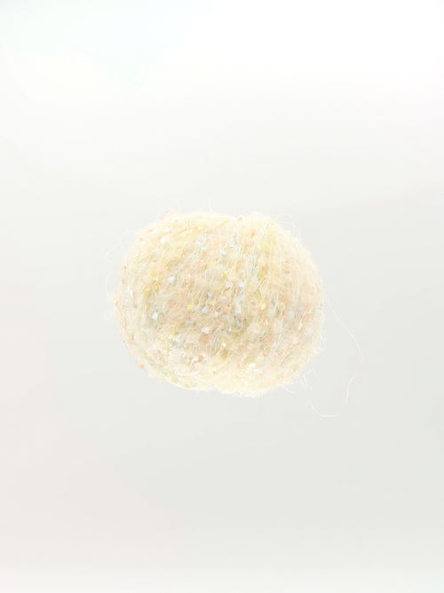 Mignon Korean crochet yarn from tteullan in Milk Powder