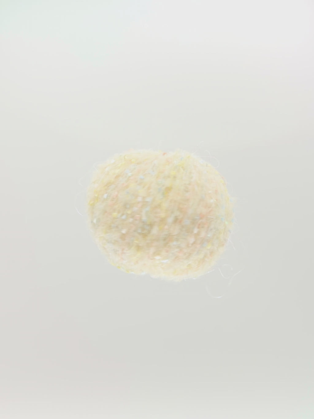 Mignon yarn detail video